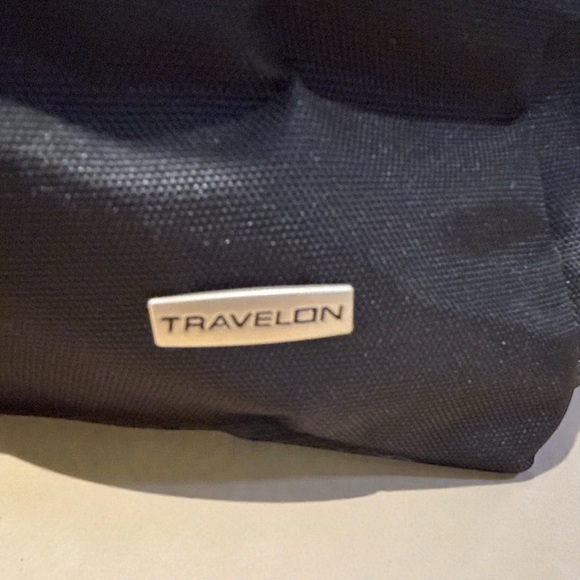 Travelon Anti-Theft Classic Crossbody Bucket Bag RIFD Pockets Zip Expandable - Picture 4 of 7